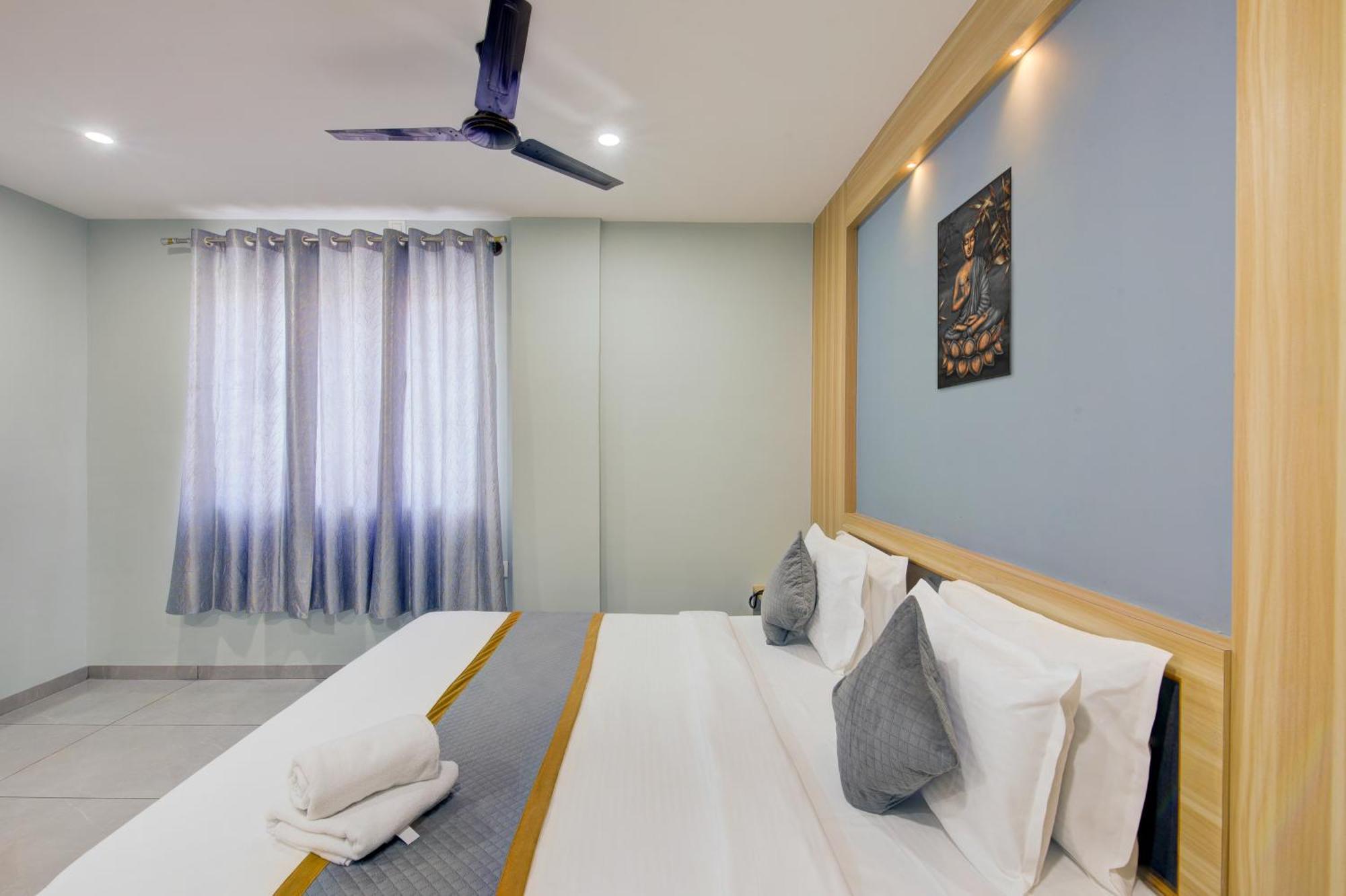 Hotel Park Lane Yelahanka Bangalore Extérieur photo